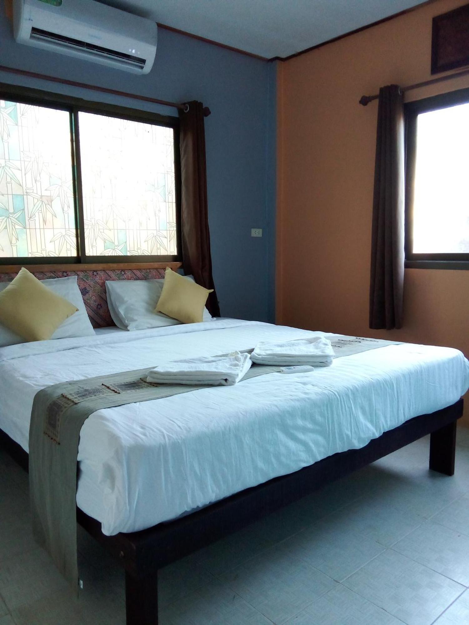 Nin Kantiang Bay Koh Lanta Ngoại thất bức ảnh
