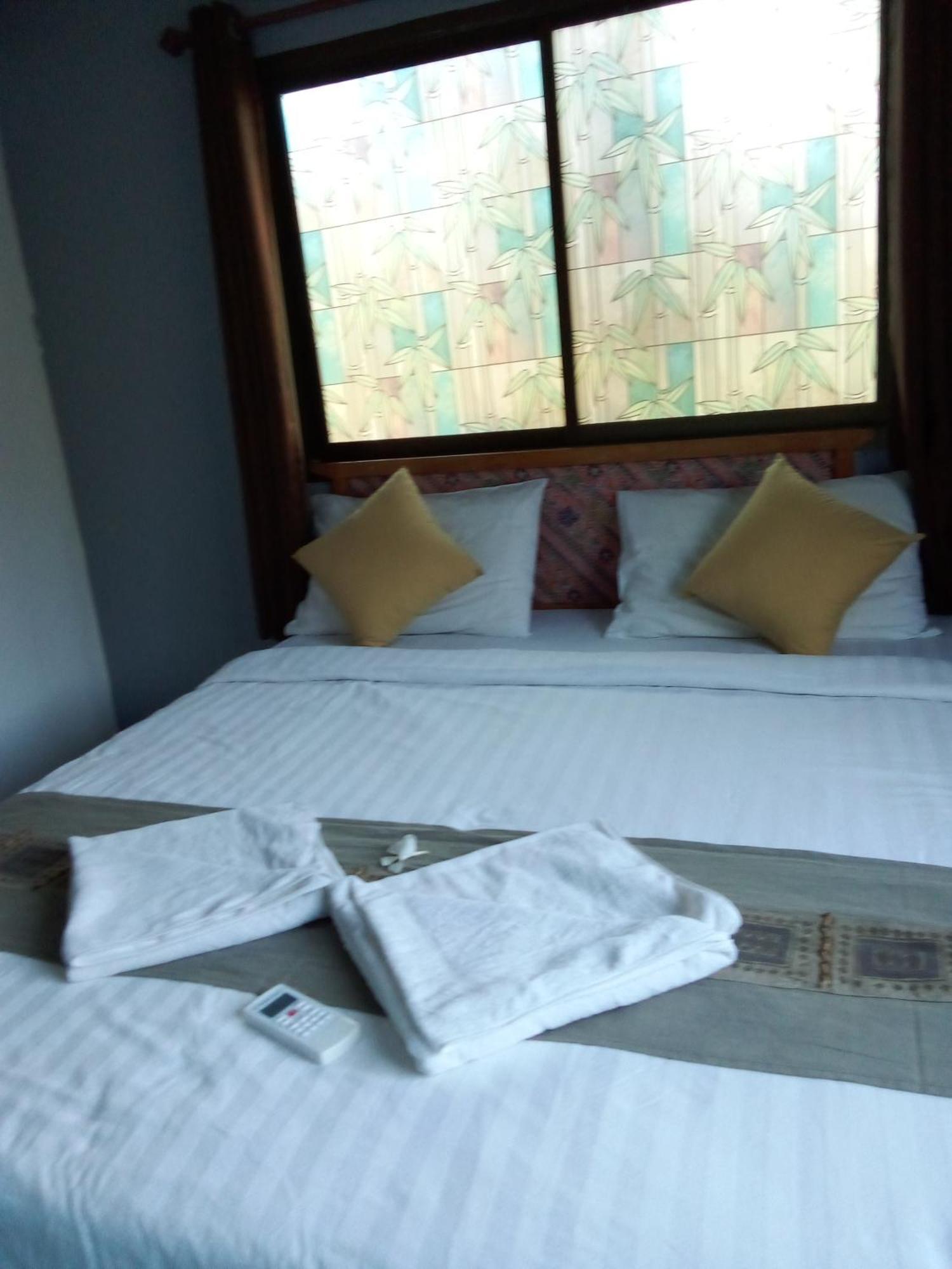 Nin Kantiang Bay Koh Lanta Ngoại thất bức ảnh