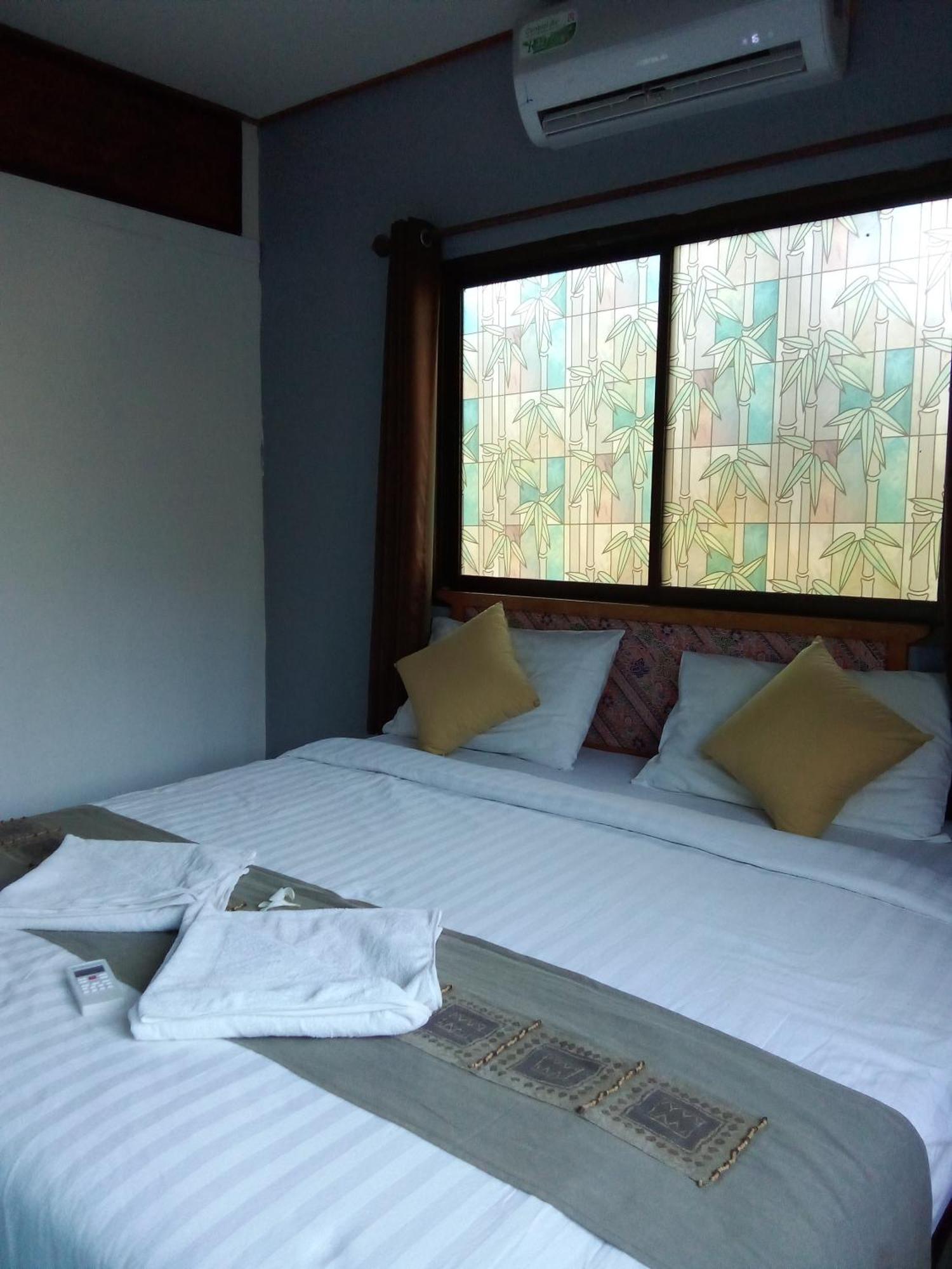 Nin Kantiang Bay Koh Lanta Ngoại thất bức ảnh