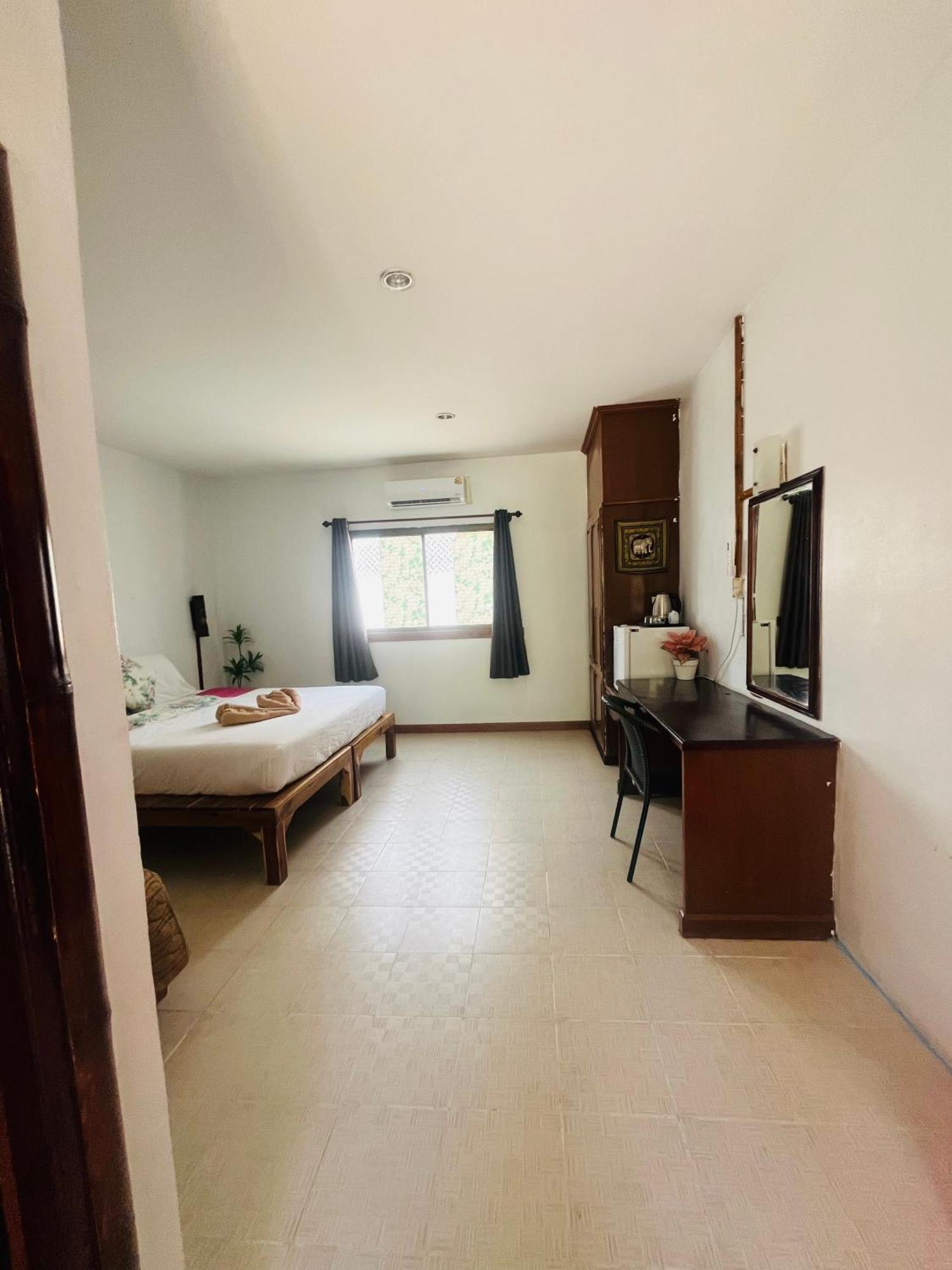 Nin Kantiang Bay Koh Lanta Ngoại thất bức ảnh